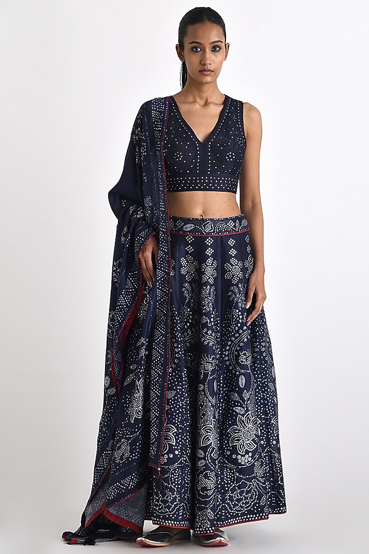 Navy Chanderi Bandhani Printed Panelled Wedding Lehenga Set by Payal Pratap at Pernia's Pop Up Shop