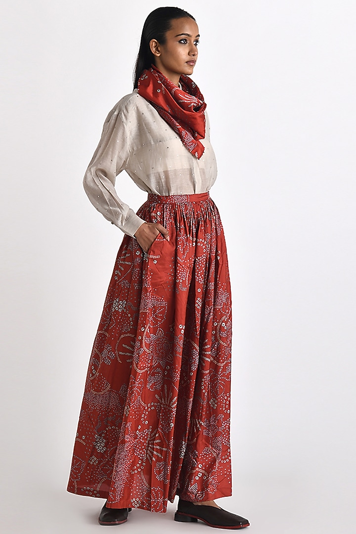 Red Silk Bandhani Printed Scarf by Payal Pratap at Pernia's Pop Up Shop