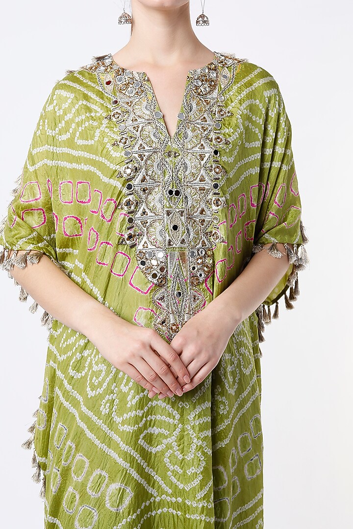 Green Bandhani Embroidered Kaftan Set by Payal Singhal at Pernia's Pop Up Shop