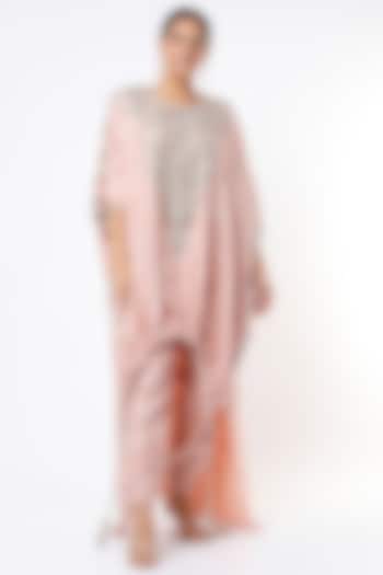Rose Pink Embroidered High-Low Kaftan Set by Payal Singhal at Pernia's Pop Up Shop
