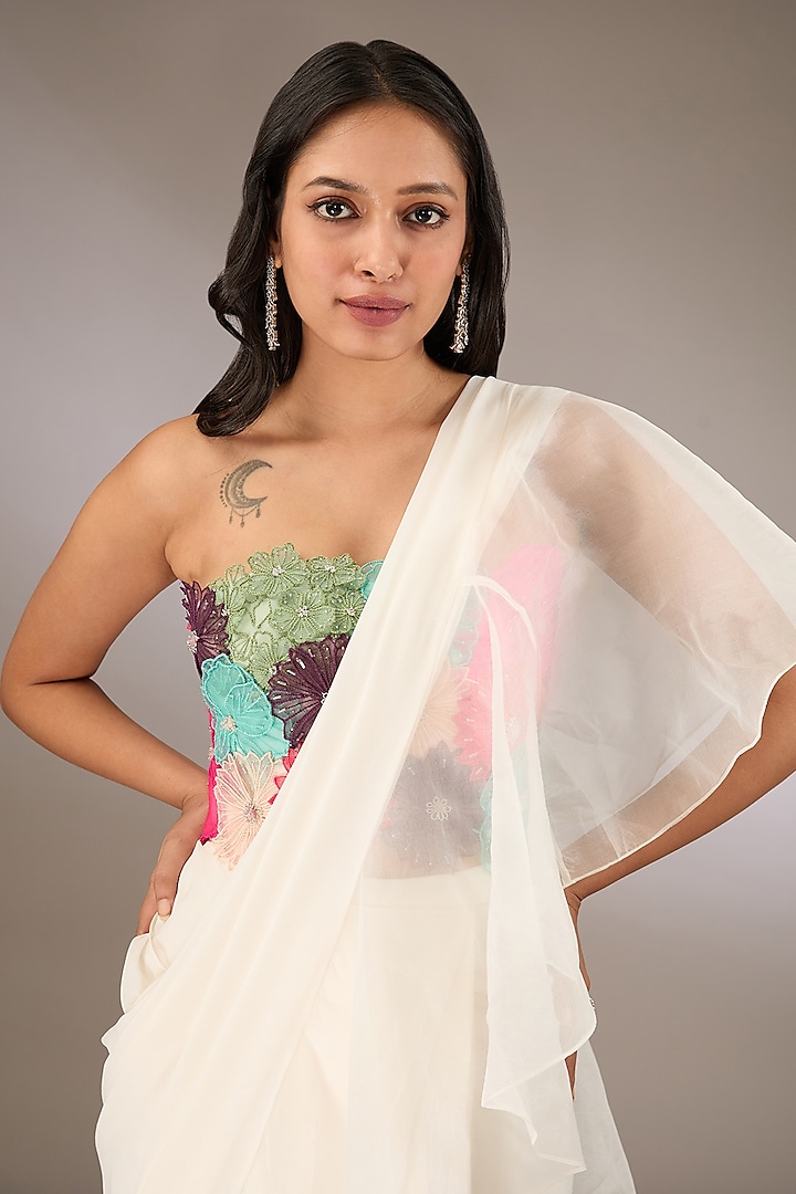 Off-White Georgette & Organza Ruffled Wedding Saree Set by Payal Singhal at Pernia's Pop Up Shop