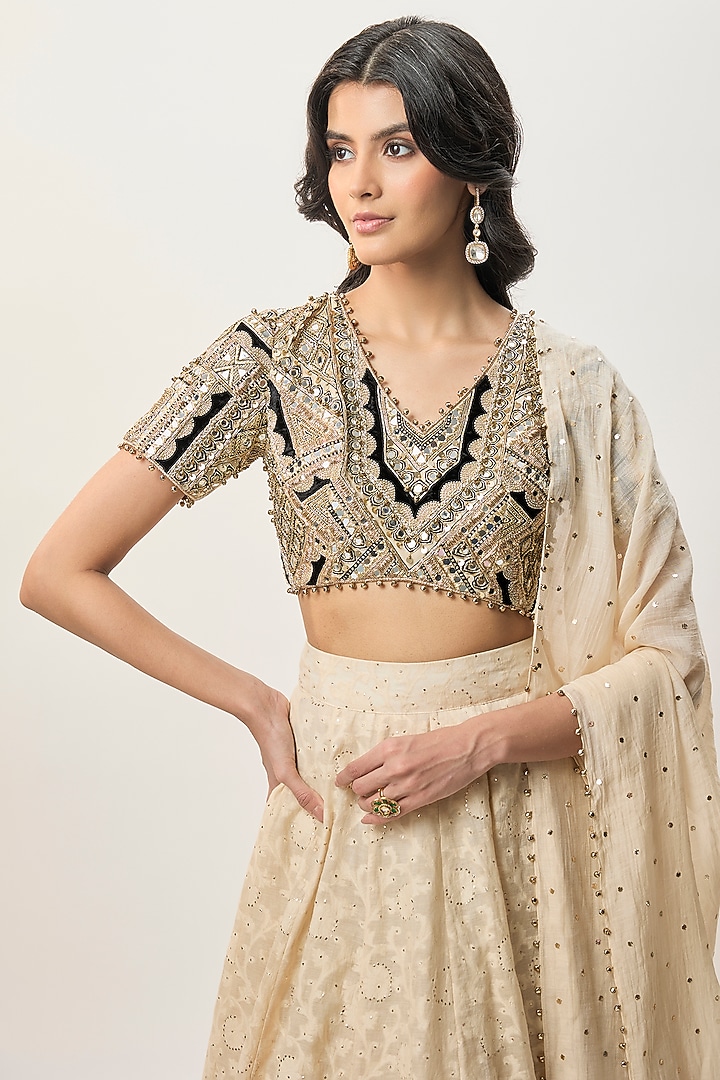 Beige Katarwa Wedding Lehenga Set by Payal Singhal at Pernia's Pop Up Shop