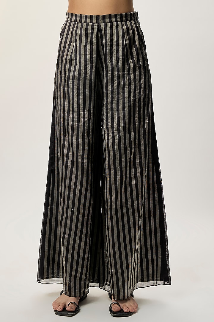 Black Tissue Embroidered Kurta Set by Payal Singhal at Pernia's Pop Up Shop
