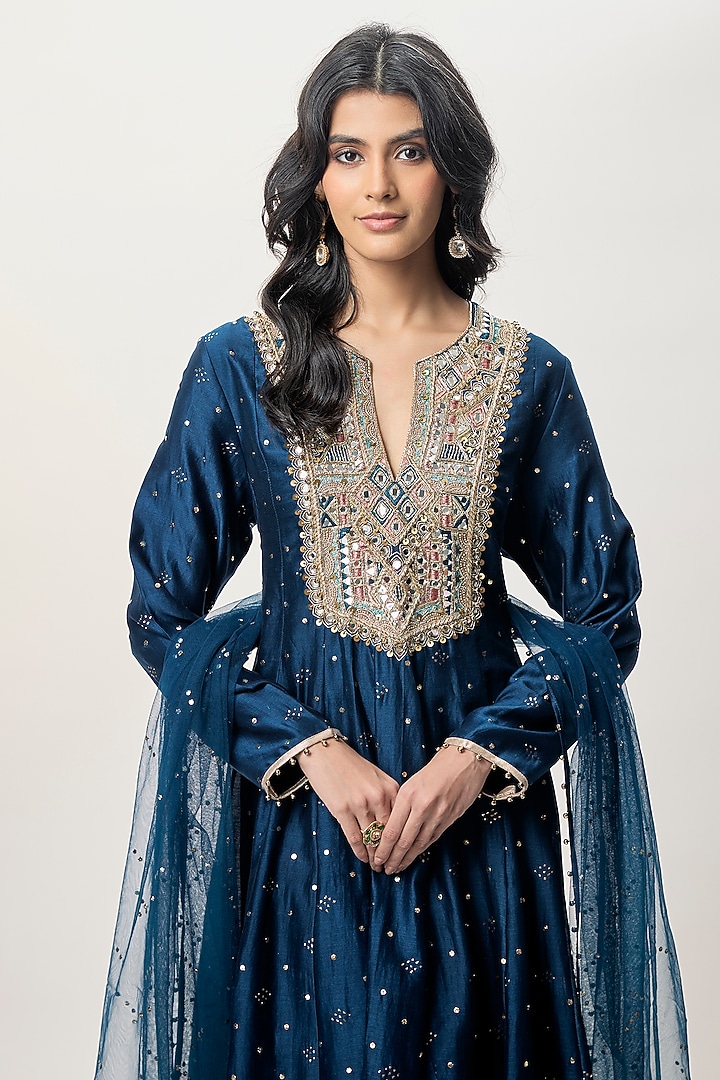 Navy Blue Mukaish Silkmul Embroidered Wedding Anarkali Set by Payal Singhal at Pernia's Pop Up Shop