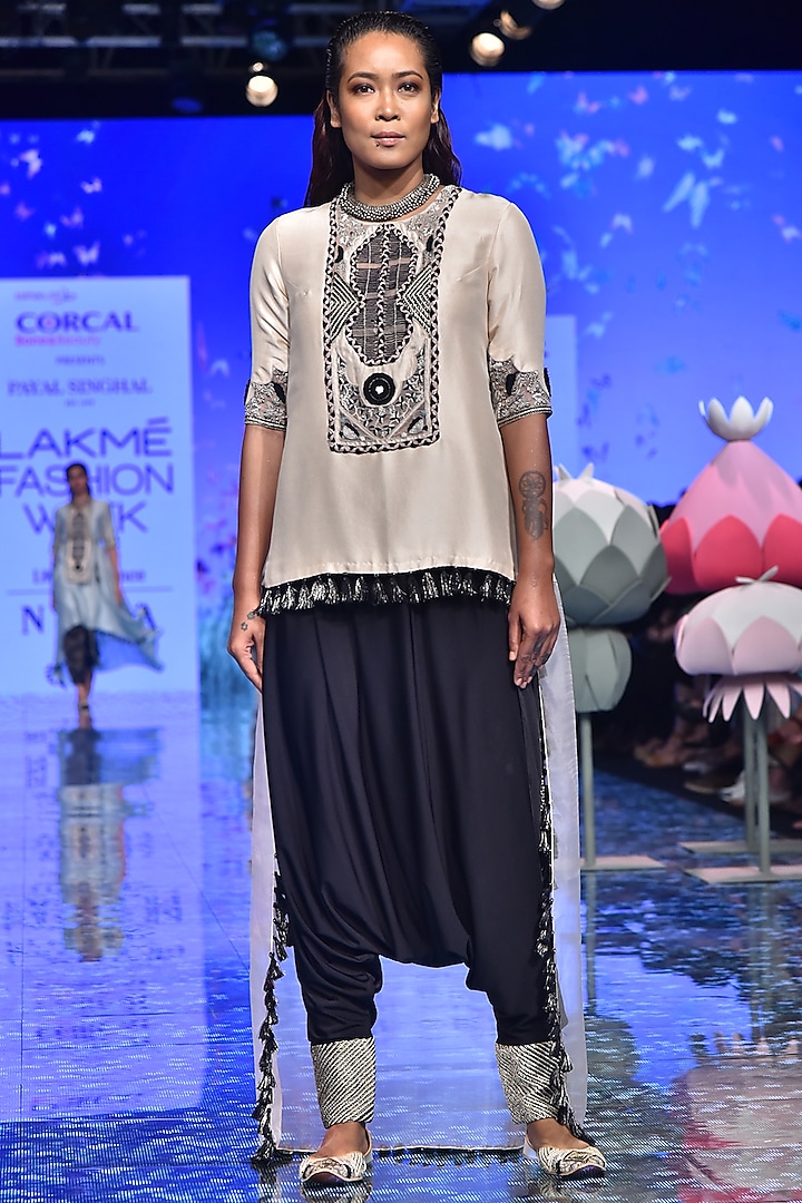 Stone Embroidered Kurta With Black Pants by Payal Singhal
