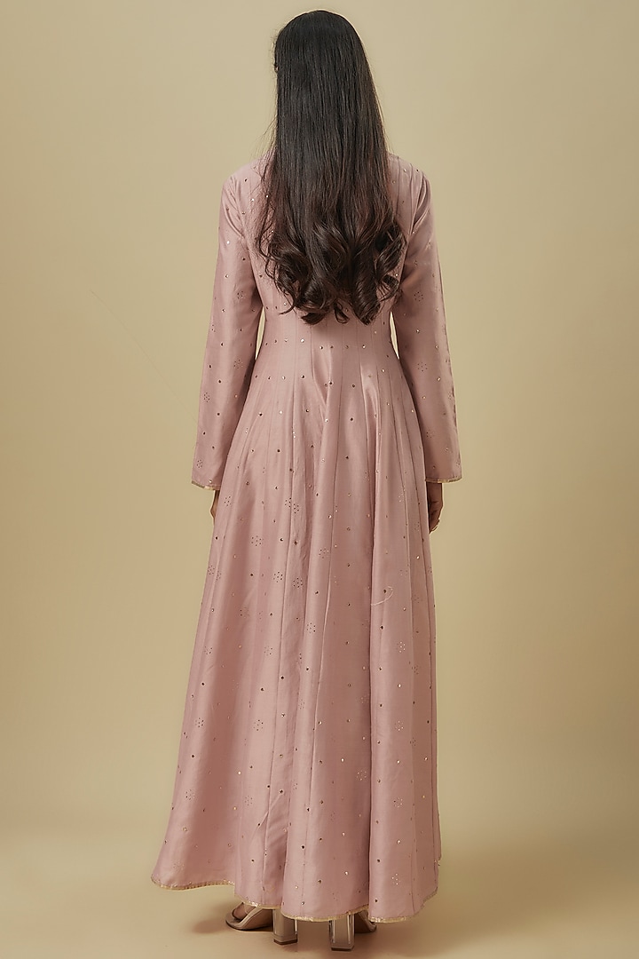 Onion Pink Mukaish Silk Mul Hand Embroidered High-Low Bridal Anarkali Set by Payal Singhal at Pernia's Pop Up Shop