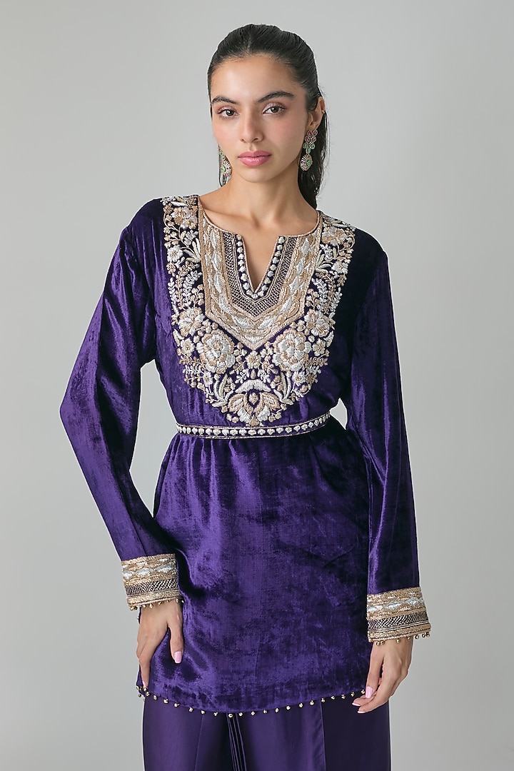Purple Silk Satin Embroidered Kurta Set by Payal Singhal at Pernia's Pop Up Shop