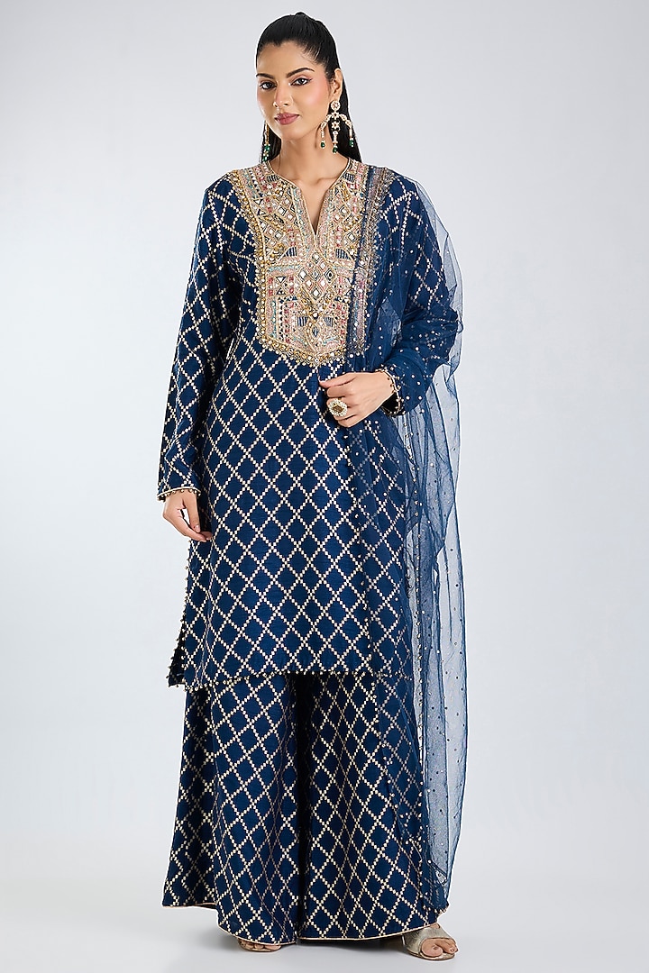 Navy Blue Dola Silk Embroidered Kurta Set by Payal Singhal at Pernia's Pop Up Shop