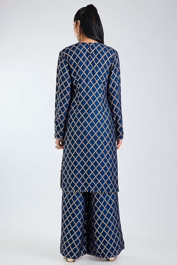 Navy Blue Dola Silk Embroidered Kurta Set by Payal Singhal at Pernia's Pop Up Shop
