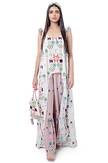 White & Blush Pink Embroidered Kurta Set by Payal Singhal at Pernia's Pop Up Shop
