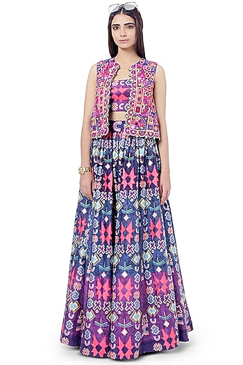 Purple Embroidered Wedding Lehenga Set by Payal Singhal at Pernia's Pop Up Shop