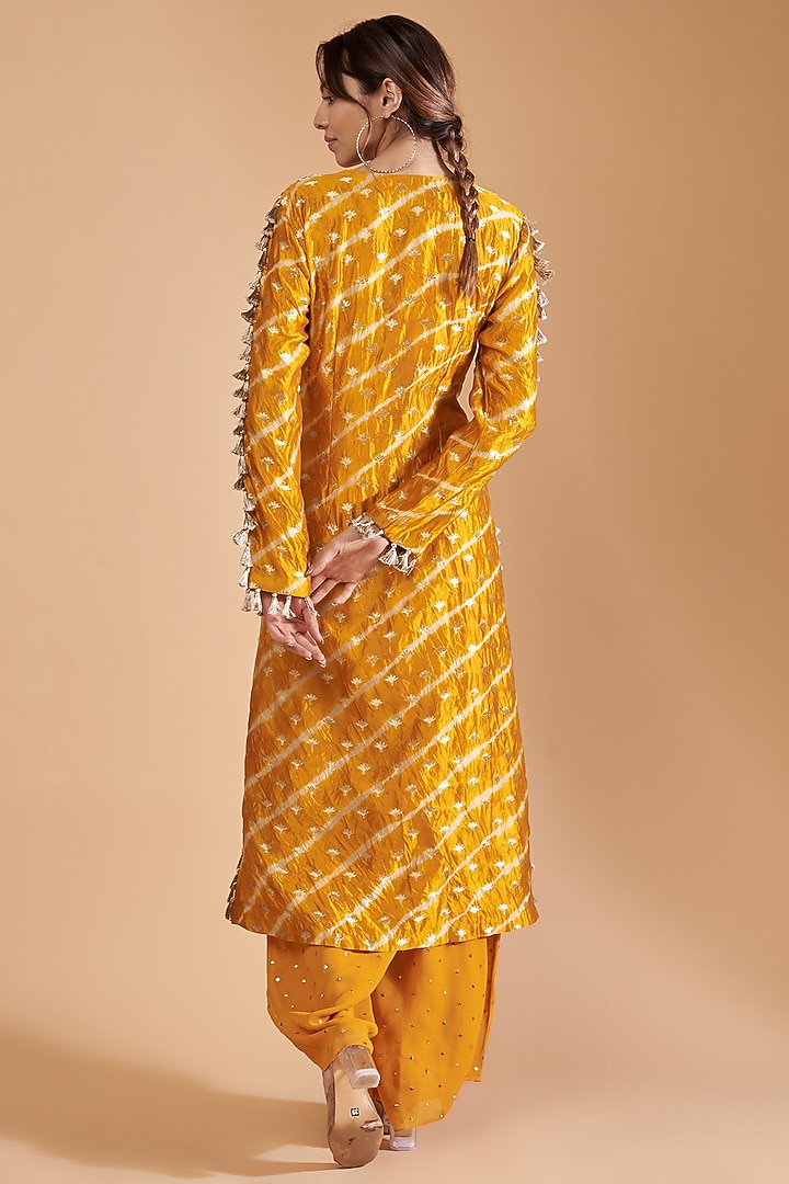 Mustard Leheriya Silk Hand Embroidered Kurta Set by Payal Singhal at Pernia's Pop Up Shop