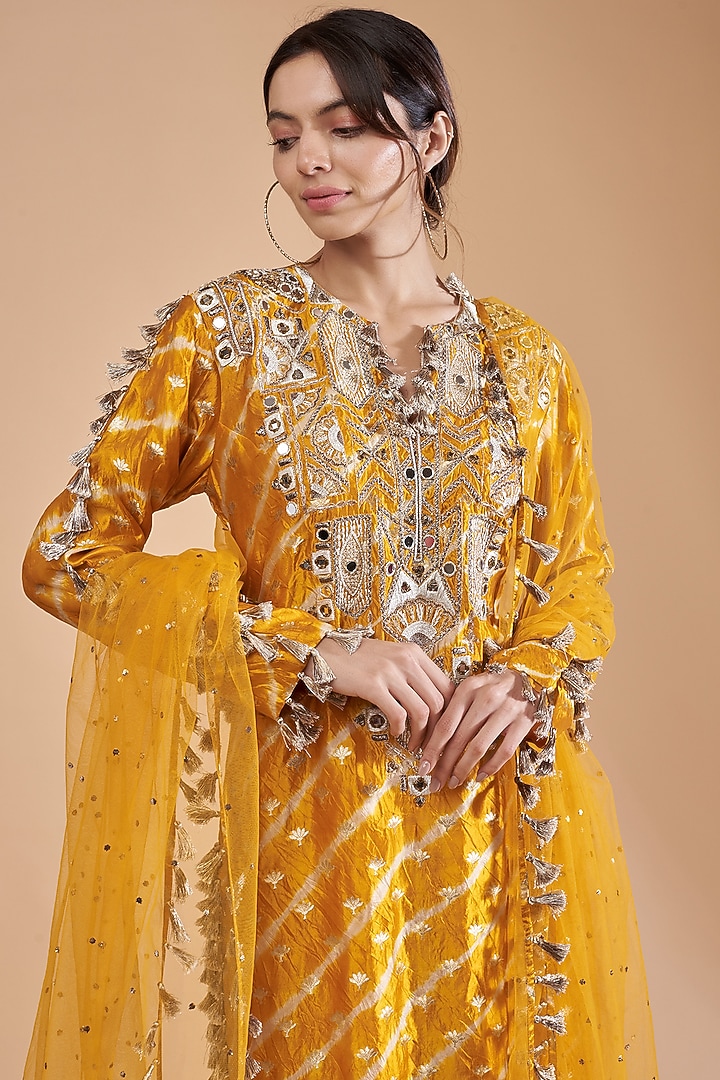 Mustard Leheriya Silk Hand Embroidered Kurta Set by Payal Singhal at Pernia's Pop Up Shop