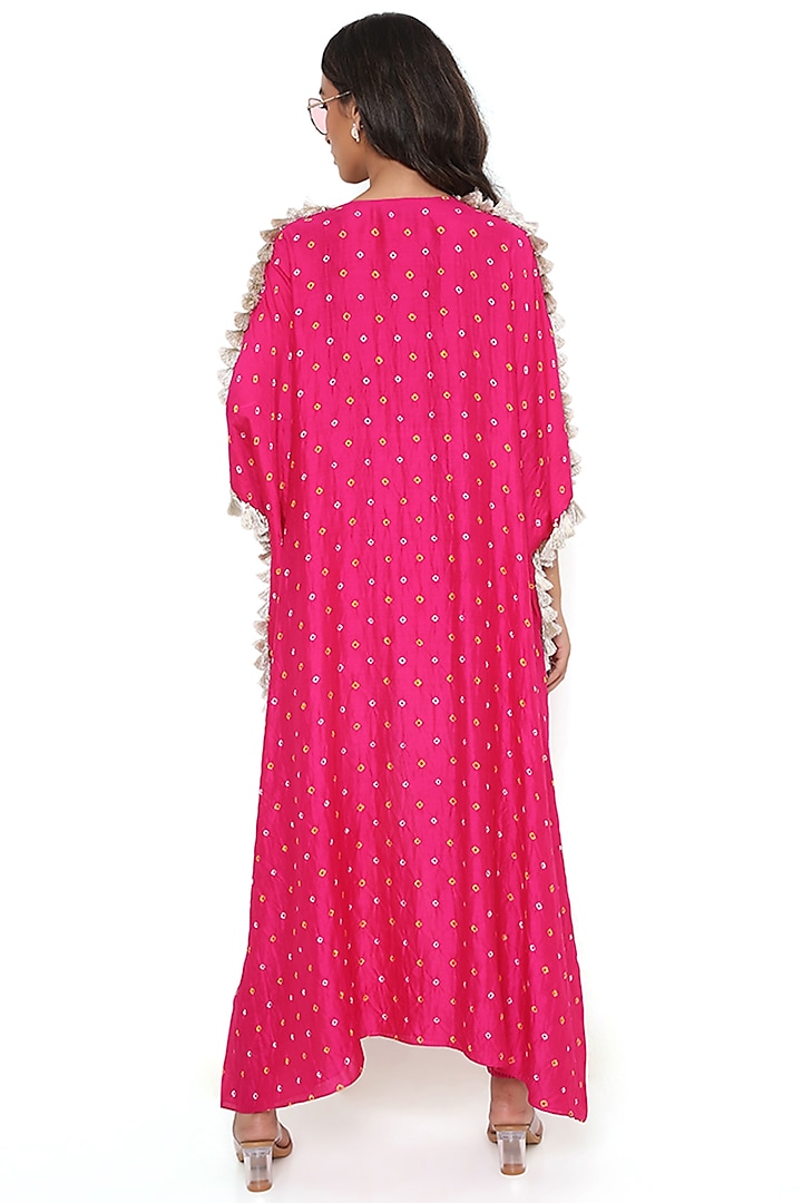 Pink Bandhani Silk Embroidered Kurta Set by Payal Singhal at Pernia's Pop Up Shop