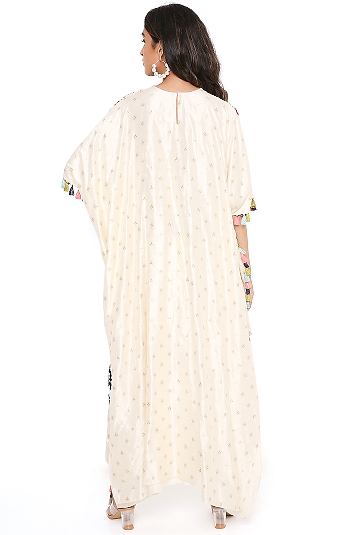 Chalk White Chanderi Embroidered Kurta Set by Payal Singhal at Pernia's Pop Up Shop