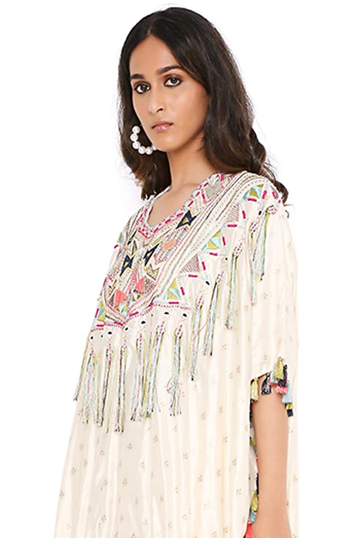 Chalk White Chanderi Embroidered Kurta Set by Payal Singhal at Pernia's Pop Up Shop