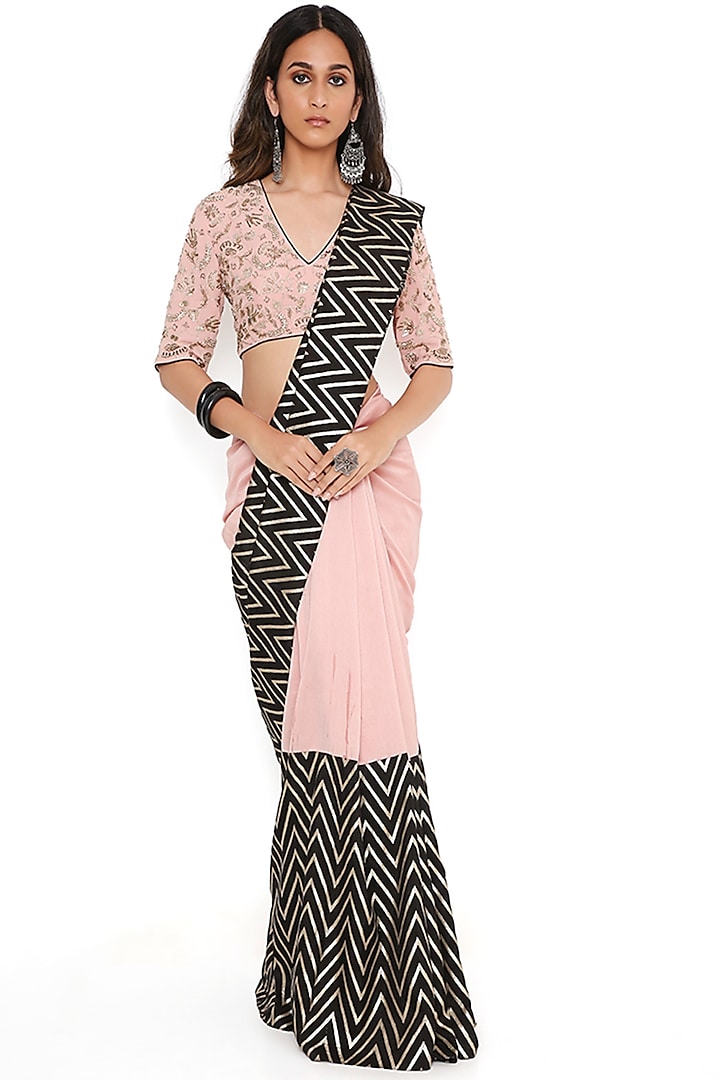 Rose Pink Silk Mul & Banarasi Saree Set by Payal Singhal at Pernia's Pop Up Shop