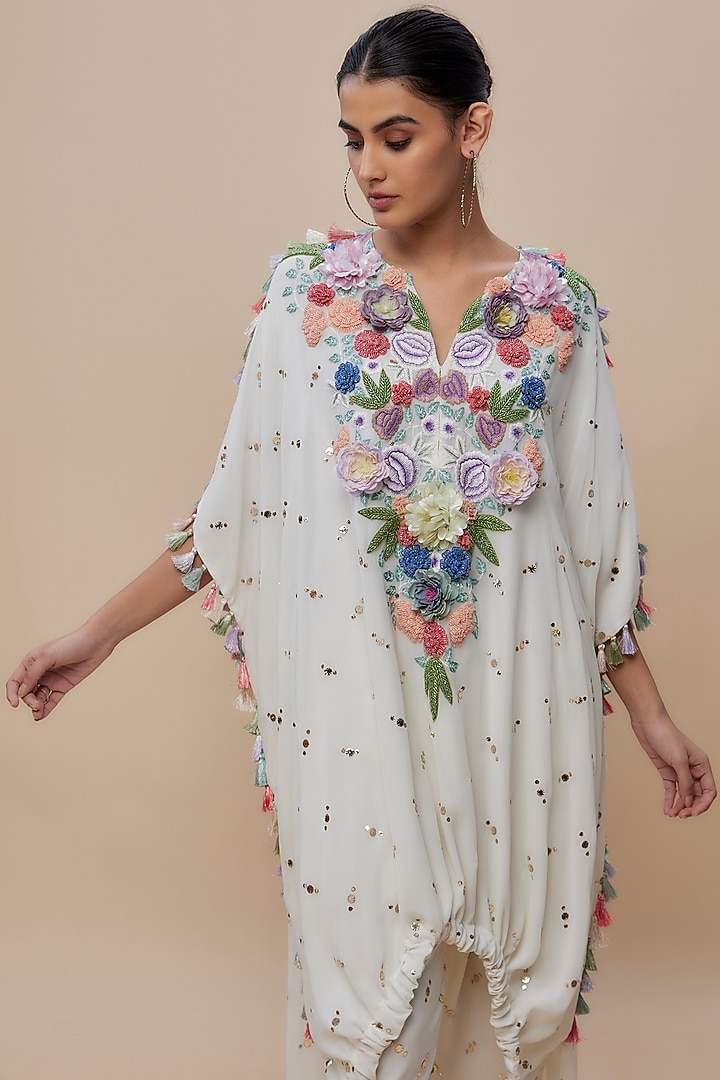 White Mukaish Georgette Hand Embroidered High-Low Kurta Set by Payal Singhal at Pernia's Pop Up Shop