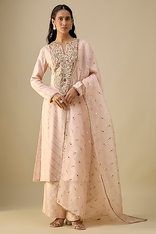 Blush Pink Dola Silk Hand Embroidered Kurta Set by Payal Singhal