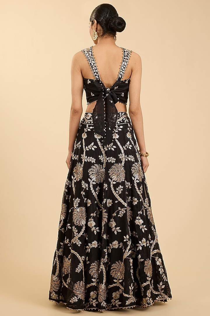 Black Organza Embroidered Bridal Lehenga Set by Payal Singhal at Pernia's Pop Up Shop
