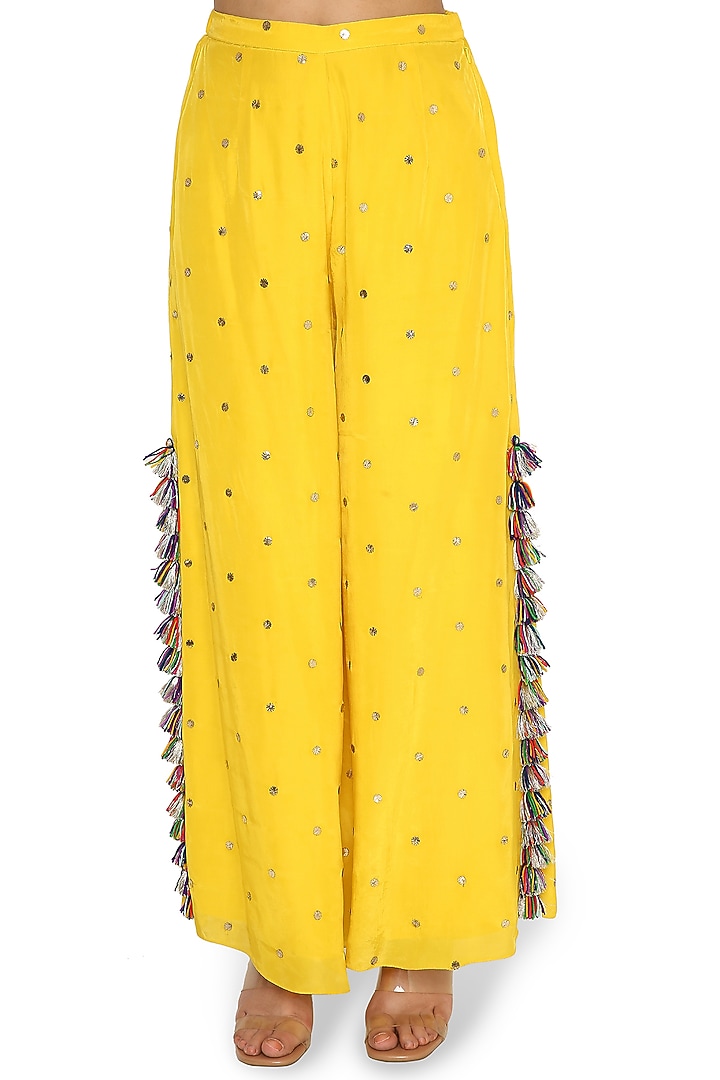Dandelion Yellow Embroidered Kurta Set by Payal Singhal at Pernia's Pop Up Shop