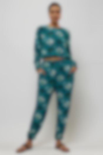 Teal Crepe Digital Printed Jogger Pant Set by Payal Singhal at Pernia's Pop Up Shop