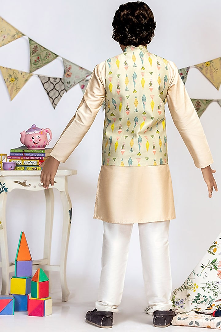 Green Printed Jacket Set For Boys by Payal Singhal Kids at Pernia's Pop Up Shop