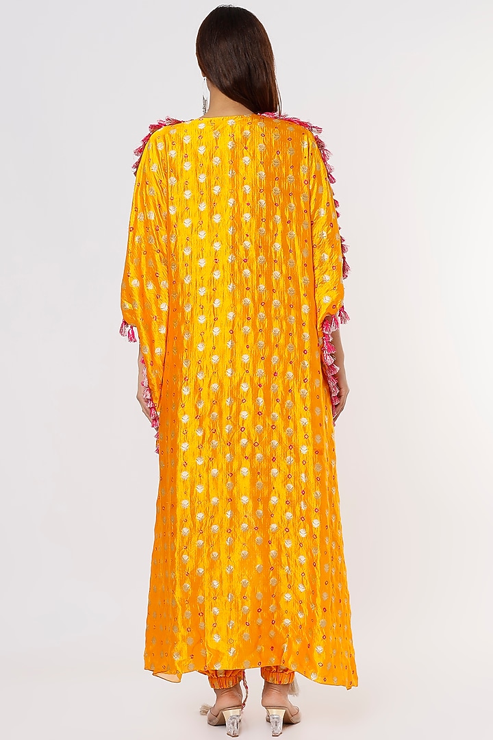 Spectra Yellow Embroidered High-Low Kaftan Set by Payal Singhal at Pernia's Pop Up Shop