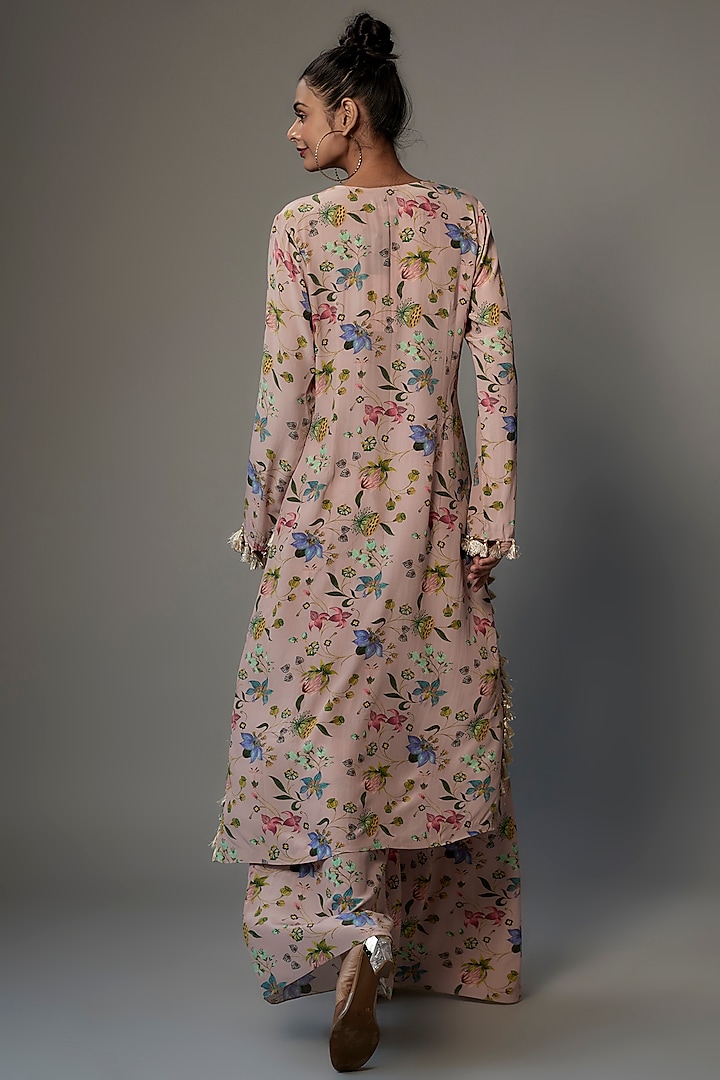 Rose Pink Crepe Embroidered Kurta Set by Payal Singhal at Pernia's Pop Up Shop