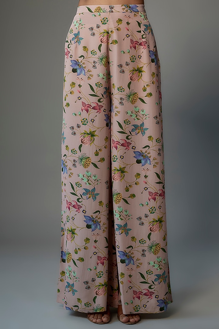 Rose Pink Crepe Embroidered Kurta Set by Payal Singhal at Pernia's Pop Up Shop