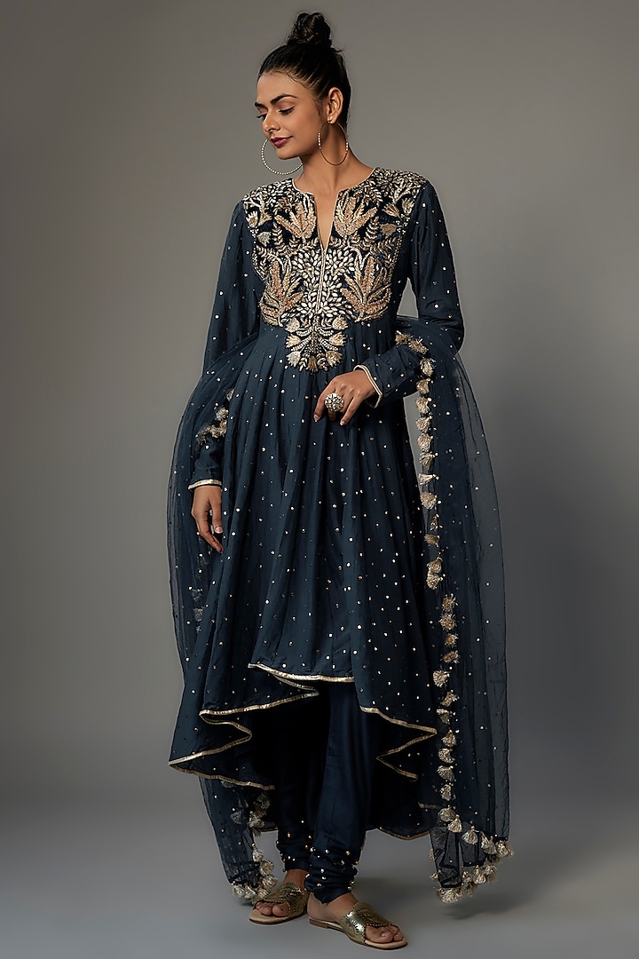 Navy Blue Satin Embroidered Kurta Set by Payal Singhal at Pernia's Pop Up Shop