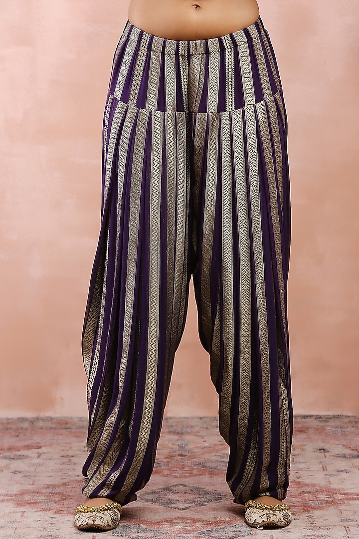 Purple Georgette Embroidered Kurta Set by Payal Singhal at Pernia's Pop Up Shop