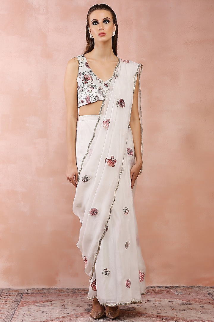 Off-White Organza Printed Pre-Stitched Reception Saree Set by Payal Singhal at Pernia's Pop Up Shop