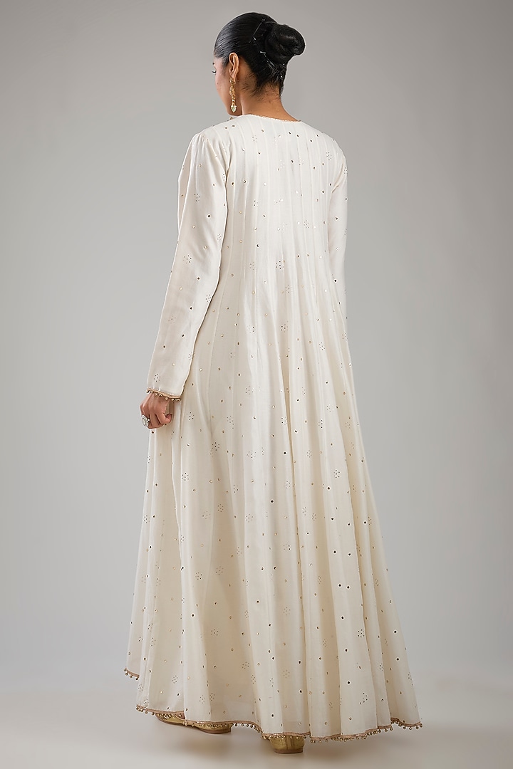 Off-White Silkmul & Net Mukaish Embroidered High-Low Bridal Anarkali Set by Payal Singhal at Pernia's Pop Up Shop