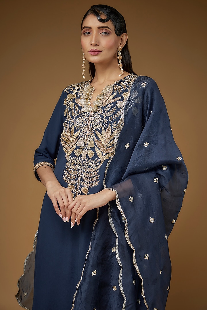 Navy Blue Georgette Embroidered Kurta Set by Payal Singhal at Pernia's Pop Up Shop