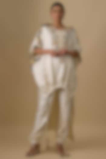 Off-White Dola Silk Embroidered Kaftan Set by Payal Singhal at Pernia's Pop Up Shop