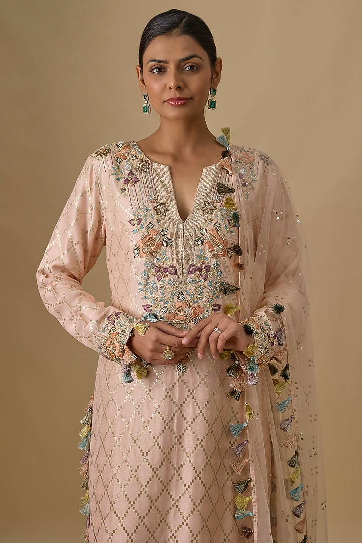 Blush Pink Dola Silk Resham Embroidered Kurta Set by Payal Singhal at Pernia's Pop Up Shop