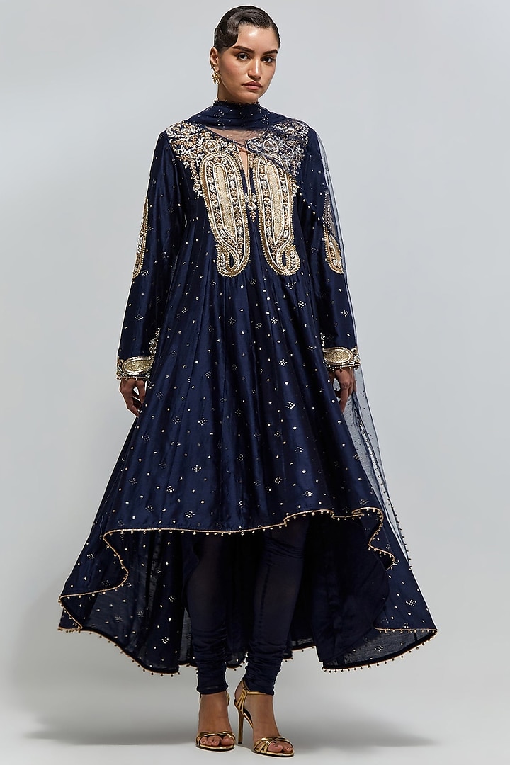 Navy Blue Mukaish Silkmul Embroidered High-Low Bridal Anarkali Set by Payal Singhal at Pernia's Pop Up Shop