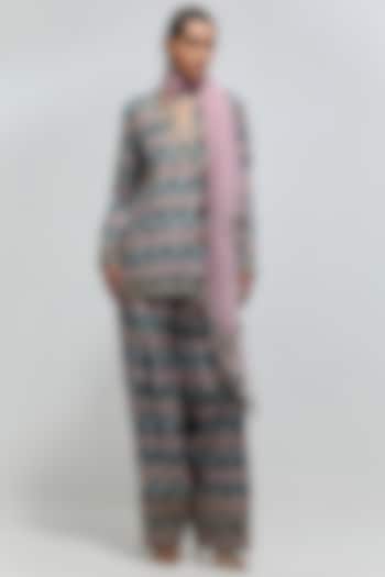 Indigo Blue Habutai Silk Embroidered Kurta Set by Payal Singhal at Pernia's Pop Up Shop
