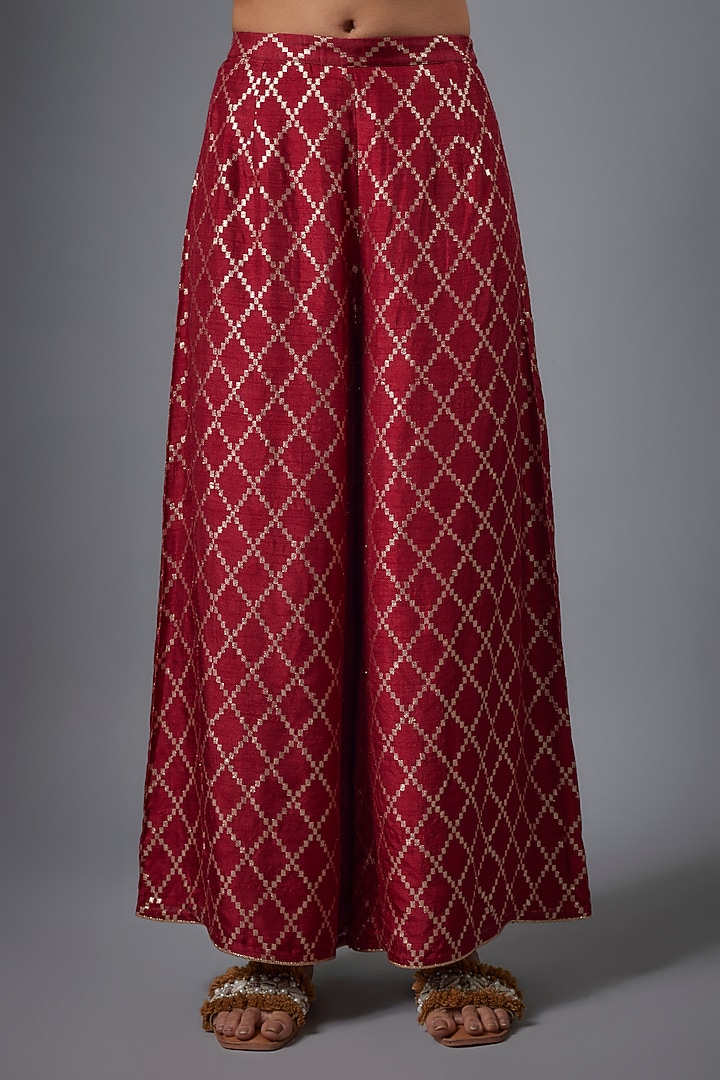 Maroon Dola Silk Hand Embroidered Kurta Set by Payal Singhal at Pernia's Pop Up Shop