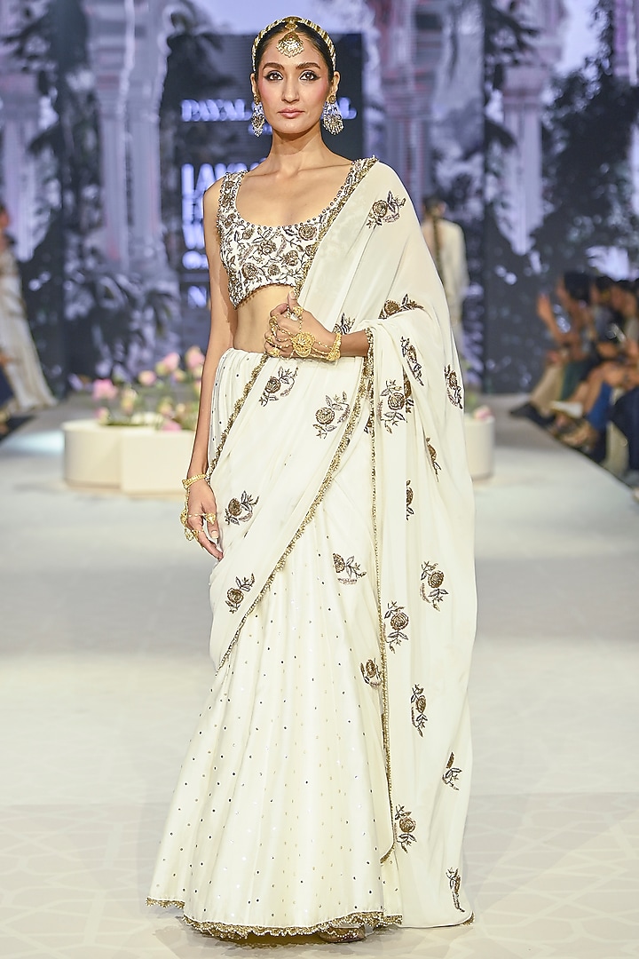 Off-White Silkmul & Georgette Embroidered Saree Set by Payal Singhal at Pernia's Pop Up Shop