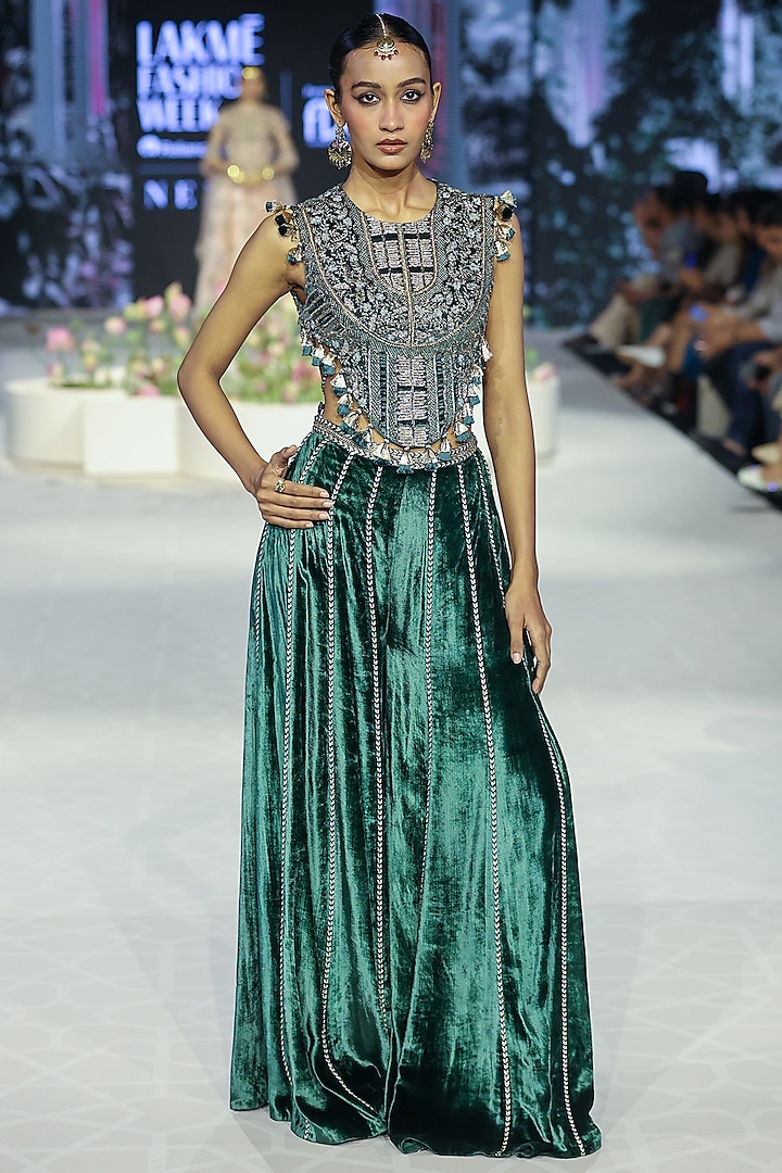 Emerald Green Velvet Embroidered Sharara Set by Payal Singhal at Pernia's Pop Up Shop