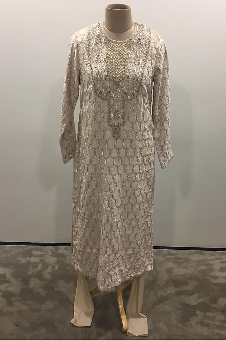Stone Embroidered Kurta With Churidar Pants by Payal Singhal at Pernia's Pop Up Shop