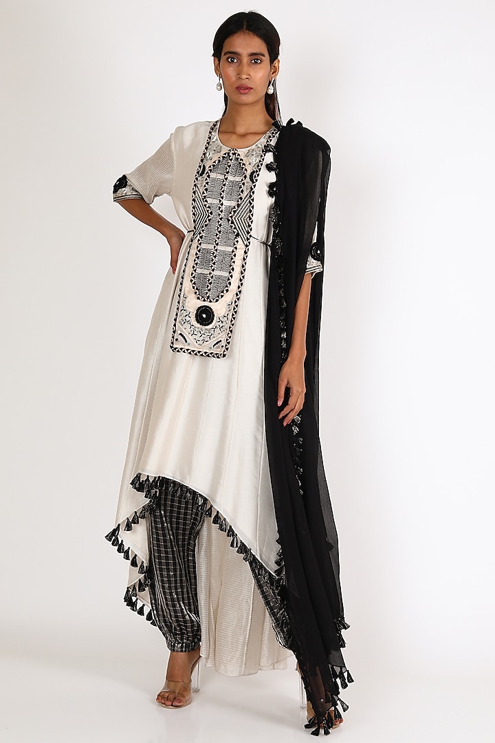 White Embroidered Anarkali Set by Payal Singhal
