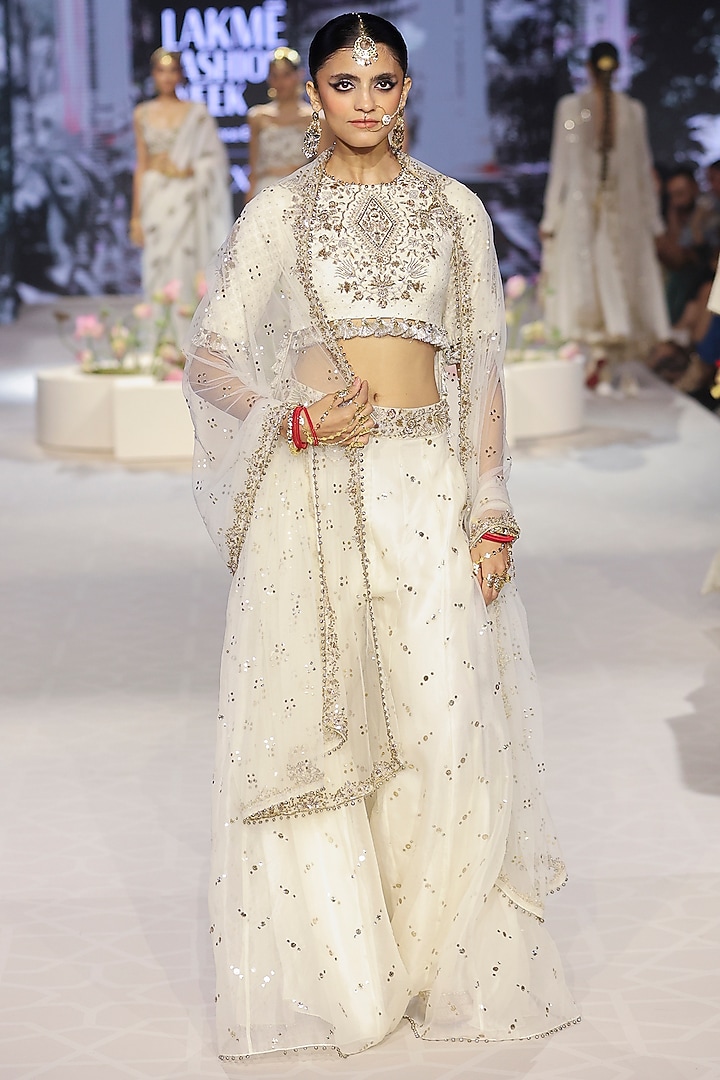 Off-White Mukaish Organza Embroidered Bridal Sharara Set by Payal Singhal at Pernia's Pop Up Shop