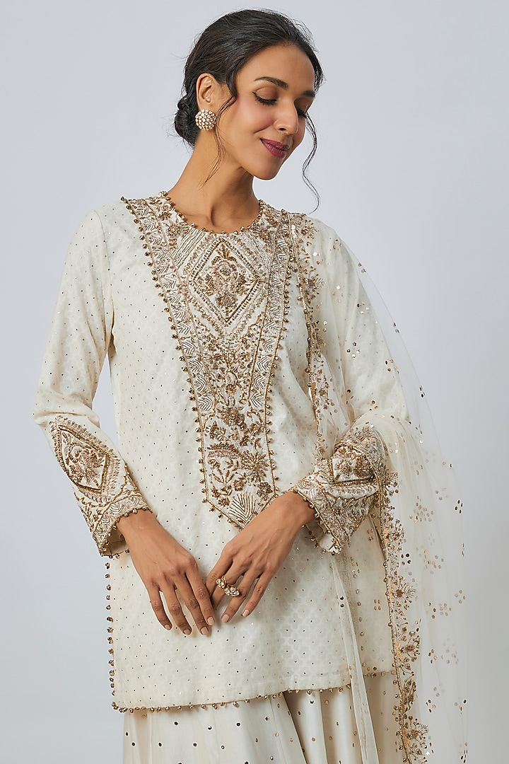 Off-White Mukaish Silk Embellished Bridal Sharara Set by Payal Singhal at Pernia's Pop Up Shop