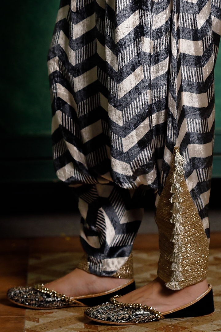 Black & White Velvet Printed Waist Coat Set by Payal Singhal at Pernia's Pop Up Shop