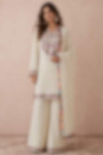 Stone-Colored Georgette Chikankari Hand Embroidered Kurta Set by Payal Singhal at Pernia's Pop Up Shop