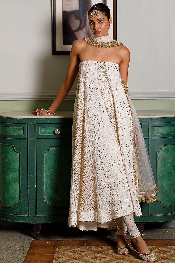 Off-White Chikankari Gota Georgette Tube Bridal Anarkali Set by Payal Singhal at Pernia's Pop Up Shop