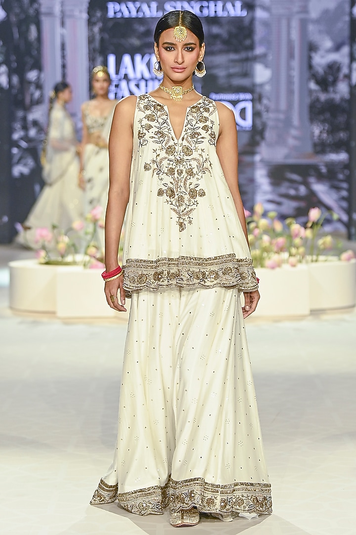 Off-White Mukaish Silkmul Embroidered Bridal Sharara Set by Payal Singhal at Pernia's Pop Up Shop